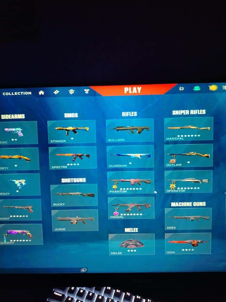 Valorant and League Of Legends account